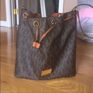 Authentic Mk purse 🤩PRICE DROP